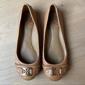 Tory Burch tan leather flats